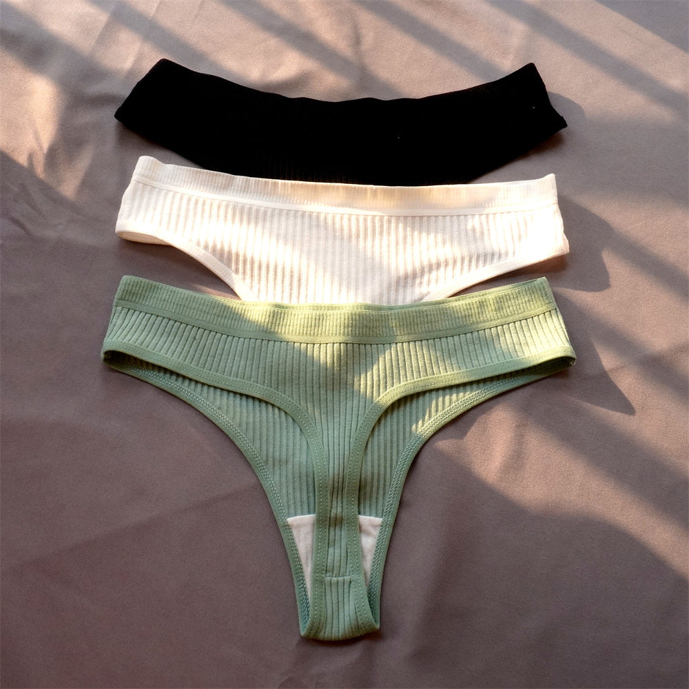 Seamless Ribbed Thong Panty